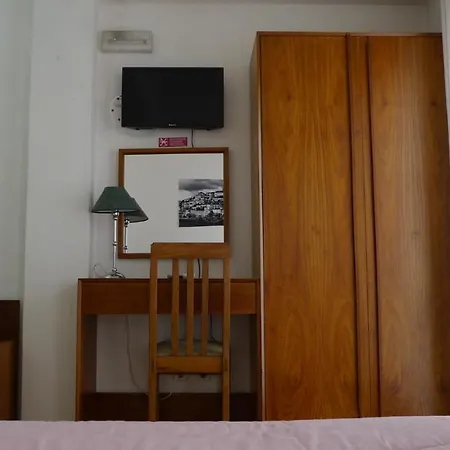 Residencia Pensión 4*