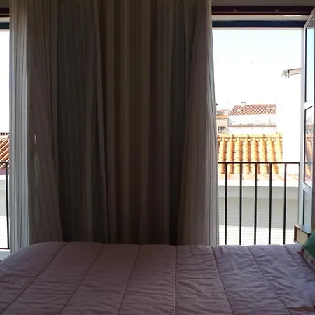 Residencia Гостевой дом Коимбра